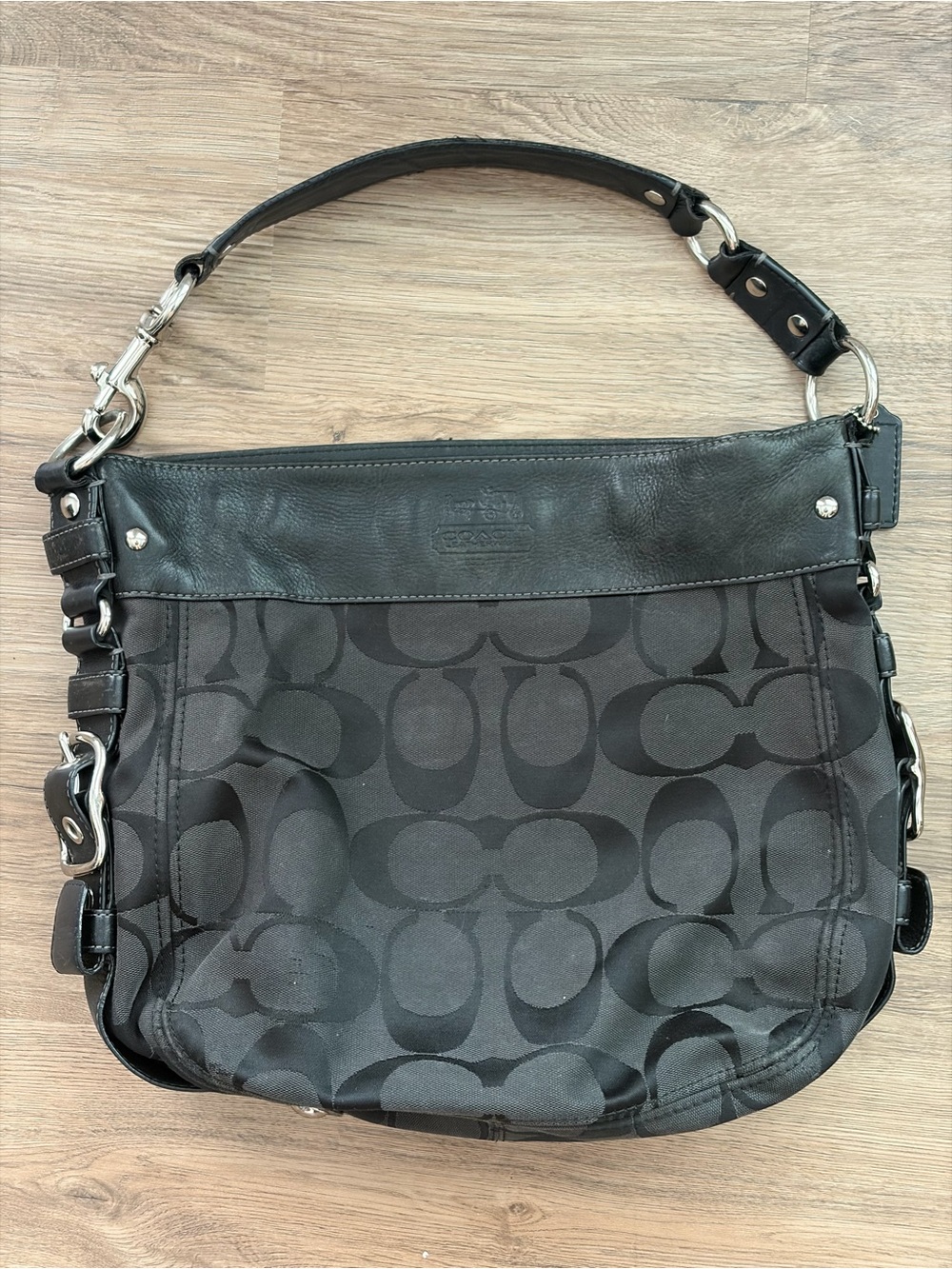 COACH 2009 Signature Zoe Black Logo Hobo Bag